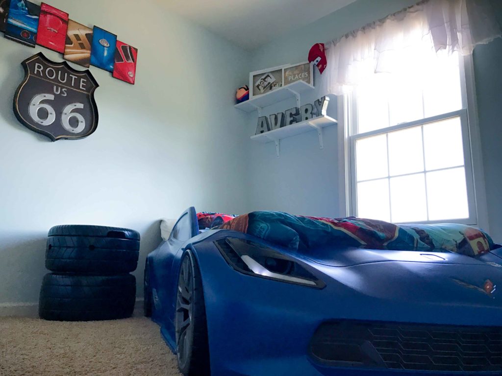 car themed living room